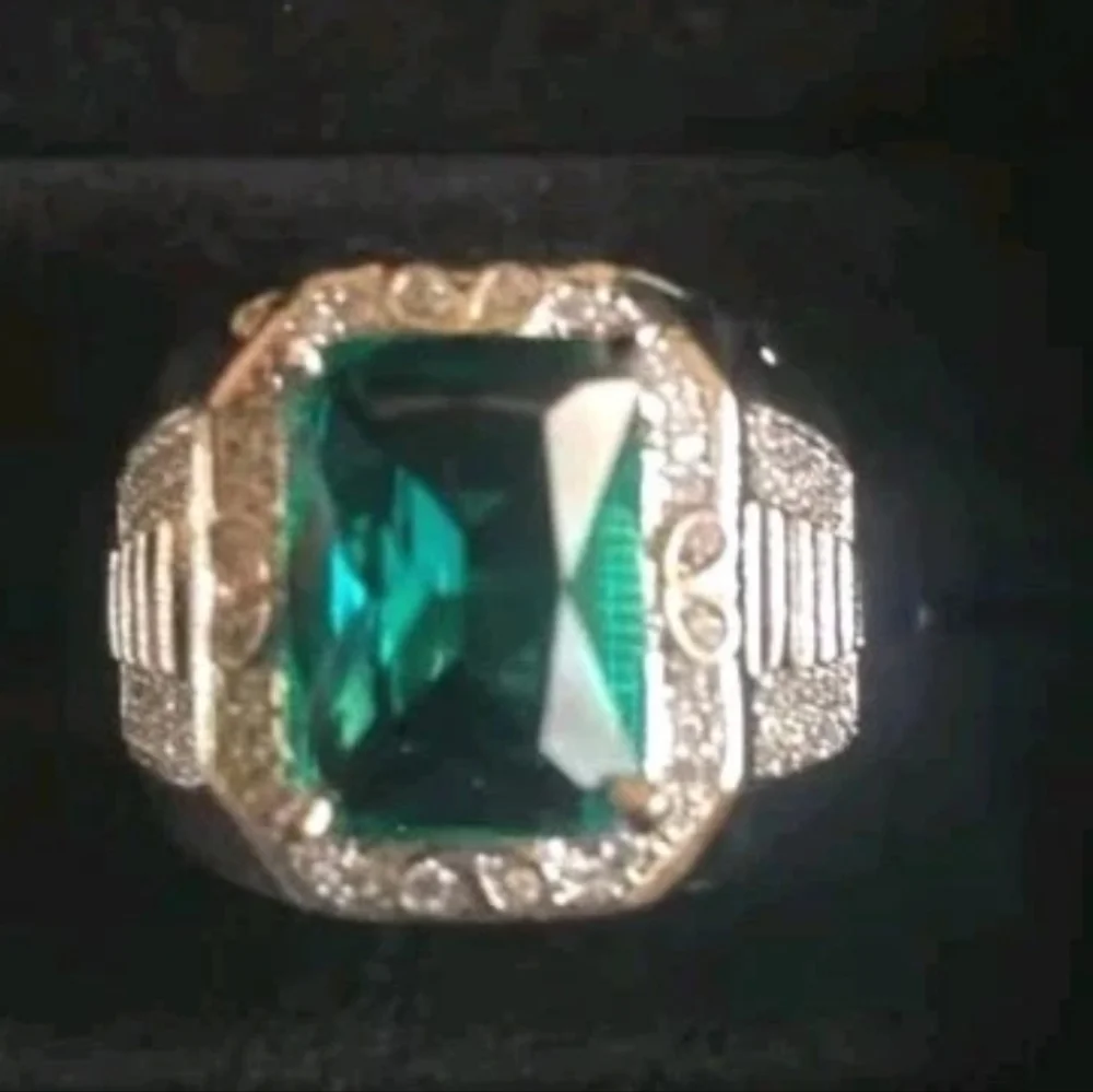 8 Ct Unisex Lab Created Emerald Sterling Silver 925 Ring For Male Or Female Sz12